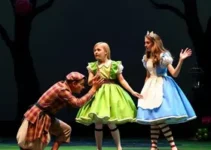 releitura de Alice no País das Maravilhas