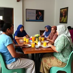 café da manhã para fortalecer a proteção das mulheres